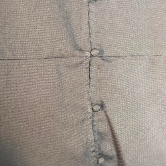 Express Grey Silky Short Sleeve Blouse Button Details Peplum Corporate Top - Picture 6 of 7